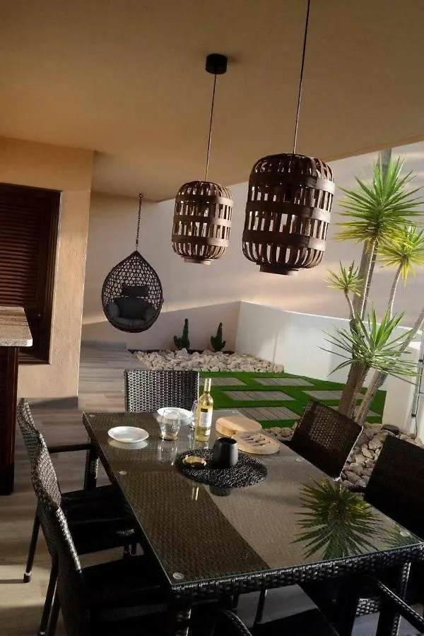 Apartamento De Diseno Con Espectacular Terraza 산미겔데아보나